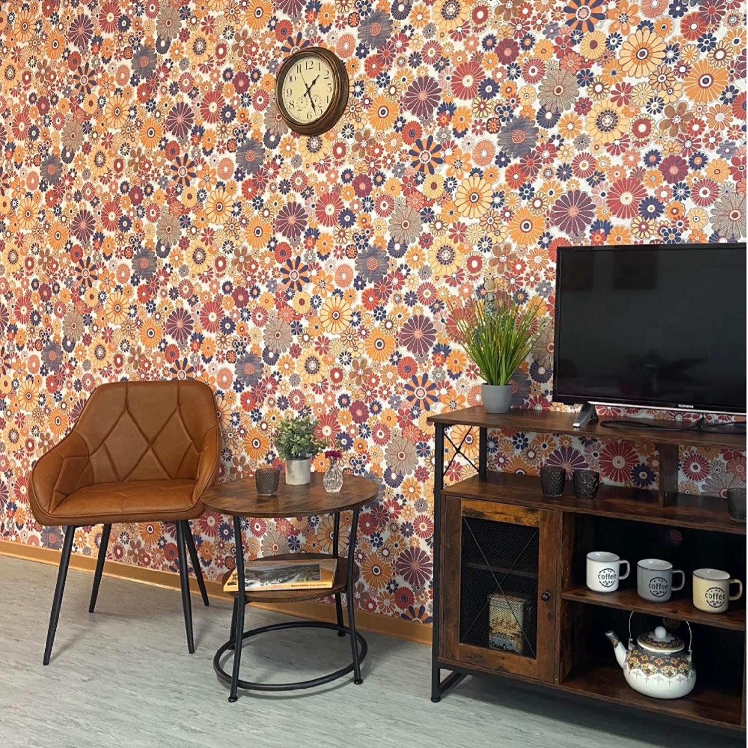 „Sehr viel Wert haben wir auf eine angenehme Wohnlichkeit in diesem besonderen Retro-Stil gelegt“, erklärt Ursula Binnen von Haus Effata zu neuen Design-Entscheidungen der Seniorenpflegeeinrichtung.