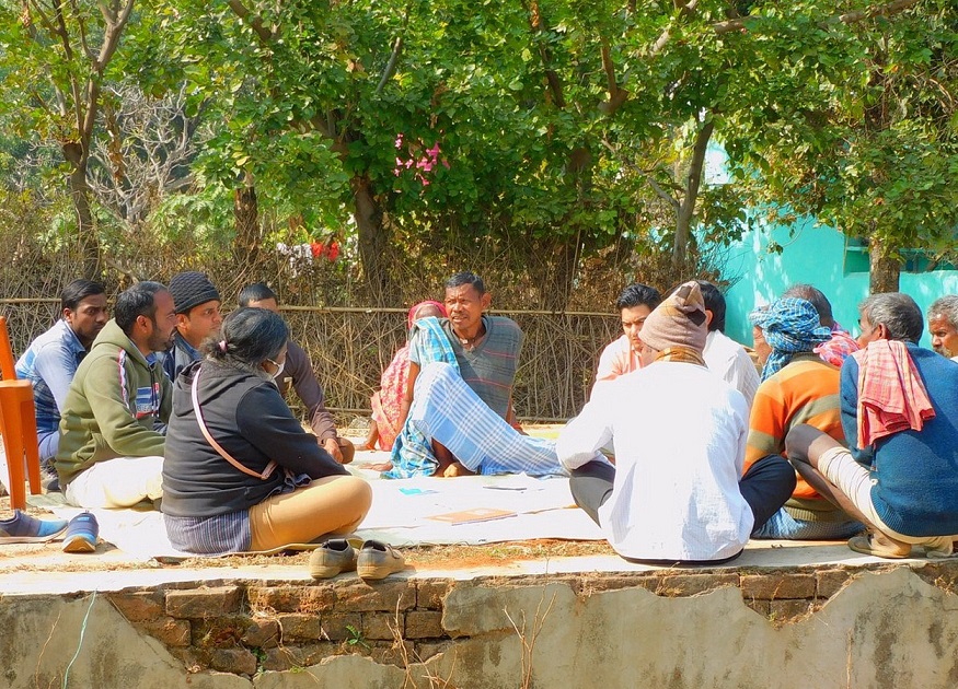 Kamlasingha, ein Dorf im Giridih-Distrikt, die Arbeit, die zur Brunnenrenovierung zu tun ist, wird besprochen. (c) Privat/pp/Agentur ProfiPress