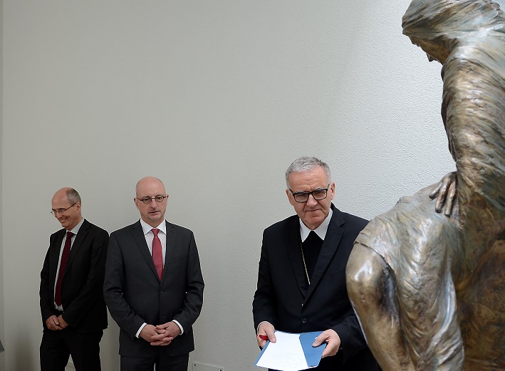 Bündgens an der Pieta (c) Foto: Manfred Lang/pp/Agentur ProfiPress