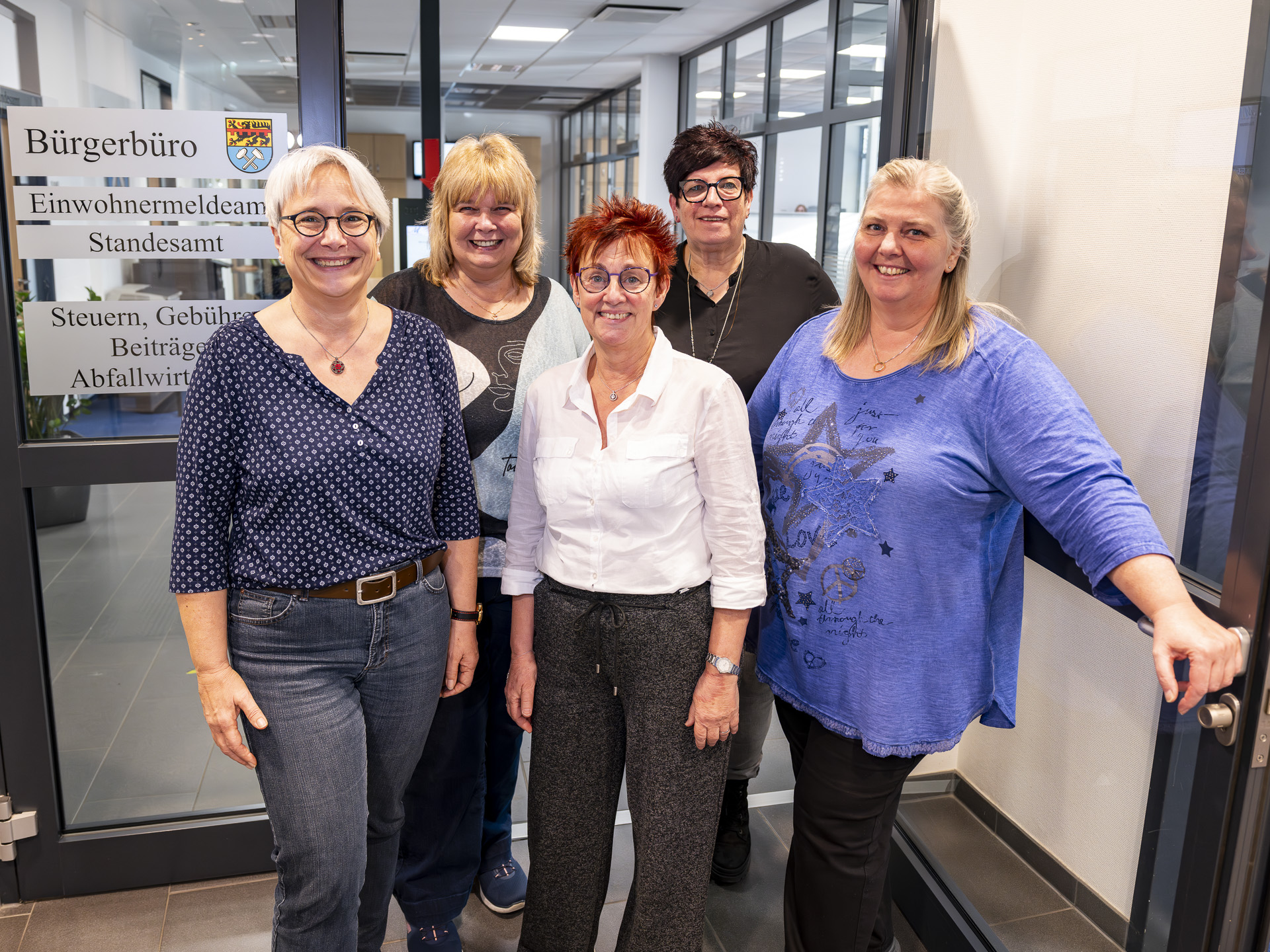 Neben Telefonnummern und Orga-Struktur ändern sich ab 1. Dezember auch die Öffnungszeiten des Bürgerservice, des Standes- und des Steueramtes im Mechernicher Rathaus. (c) Foto: Ronald Larmann/pp/Agentur ProfiPress–