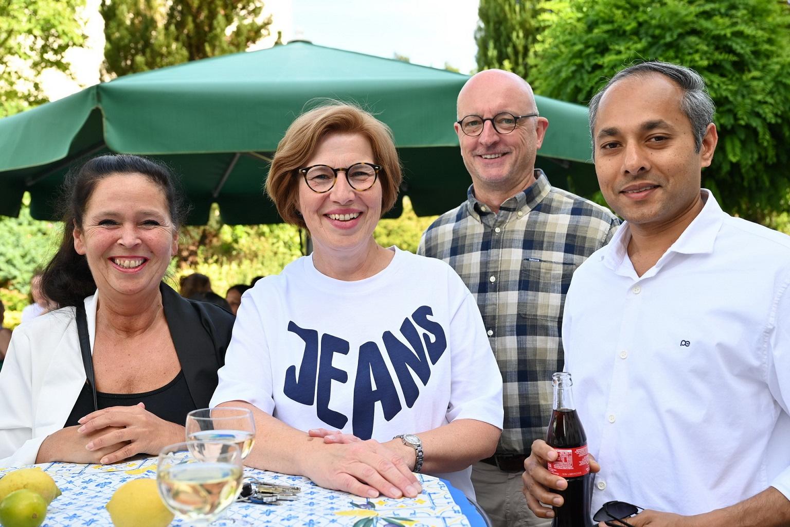 Die Führungscrew des Sozialwerks der Communio in Christo mit (v.l.) Einrichtungsleitung Sonja Plönnes, Wirtschaftsmeisterin Monika Ziegler, Geschäftsführer Norbert Arnold und Generalsuperior Jaison Thazhathil.