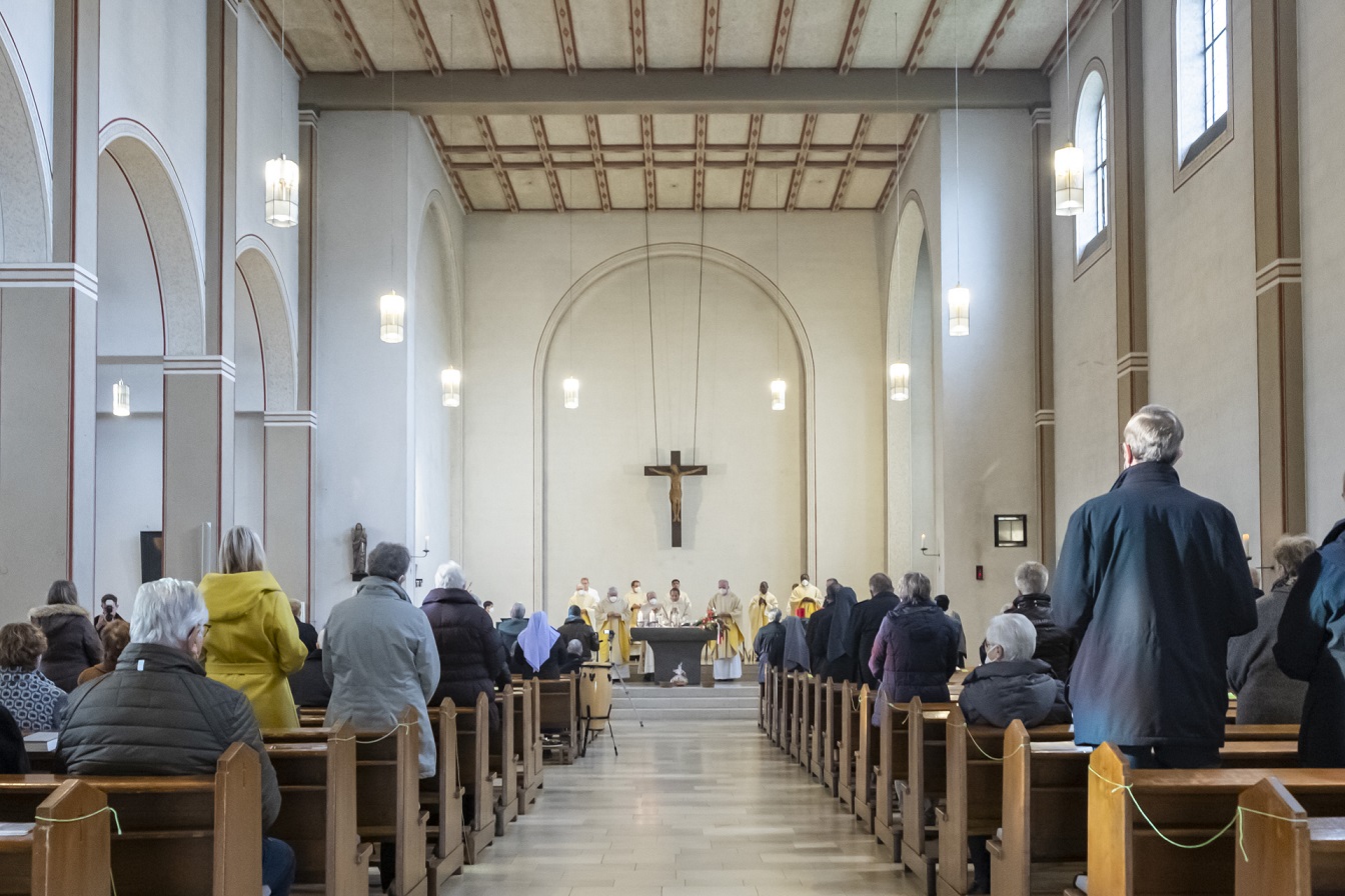 Zahlreiche Gläubige und Freunde der Communio in Christo füllten die Pfarrkirche St. Johannes Baptist. (c) Foto: Henri Grüger/pp/Agentur ProfiPress