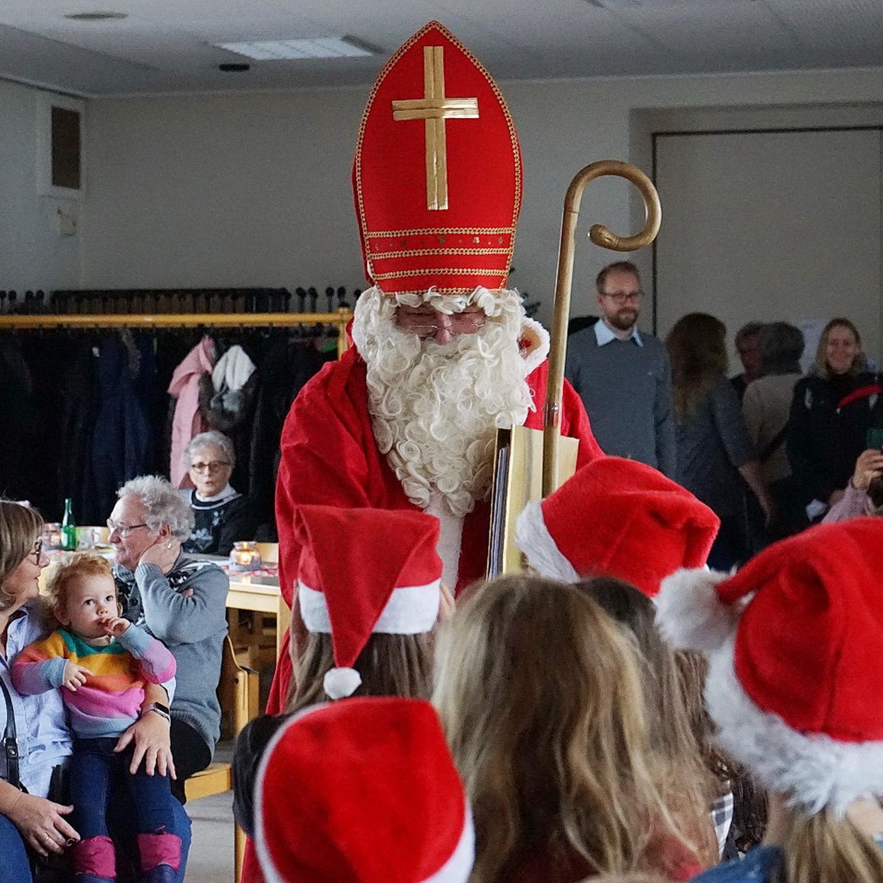 Auch der Nikolaus hat für den 1. Dezember im Johanneshaus sein Kommen zum „Hüttenzauber im Advent“ zugesagt.