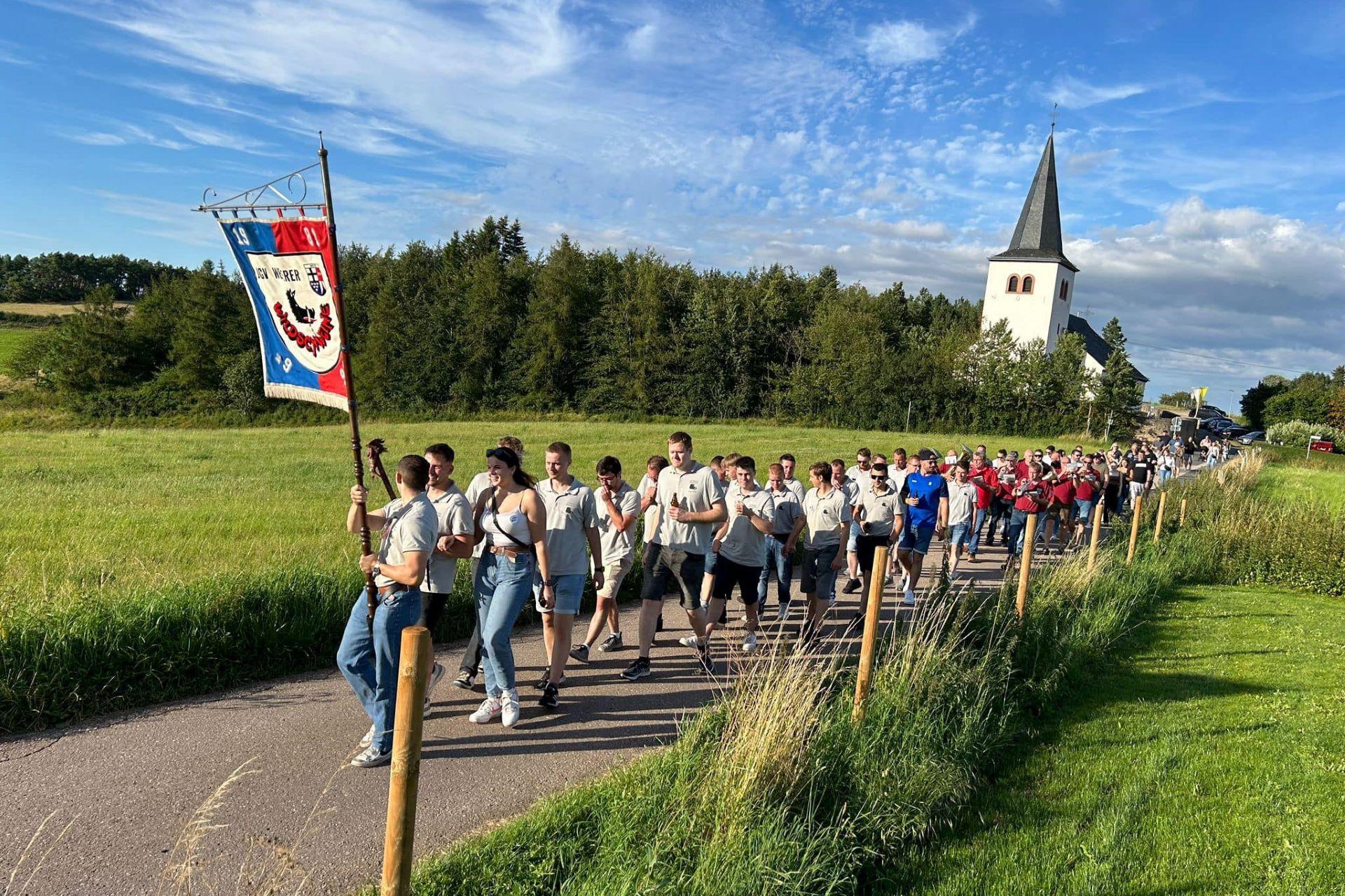 „Kirmes ausbuddeln - und jö!“ Die Mitglieder des Vereinskartells Weyer versprechen ein ausgelassenes Wochenende voller Highlights für Groß und Klein.