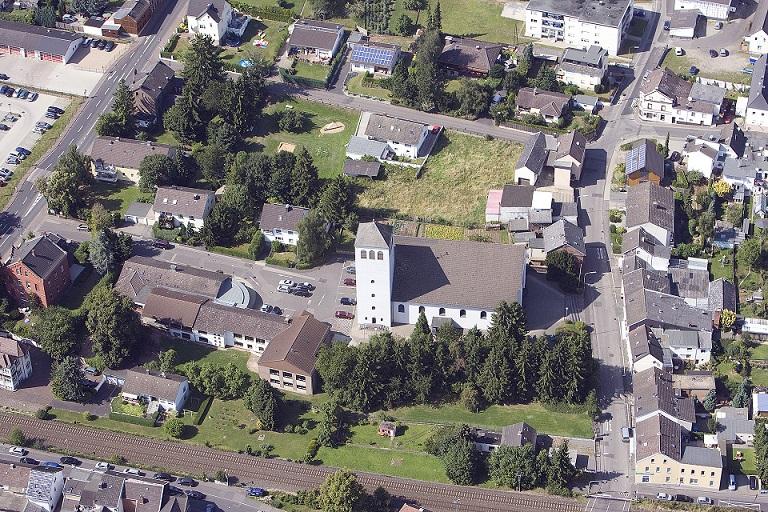 Die Mechernicher Pfarrkirche St. Johannes Baptist wurde am Sonntag von einem Einbrecher heimgesucht.