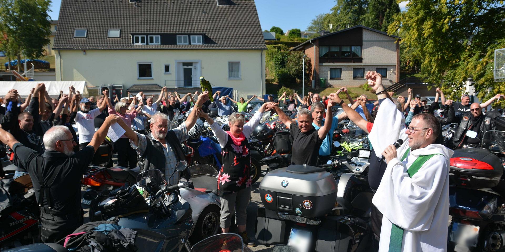 Unter dem diesjährigen Thema „kurvenreichen Lebenswege“ findet am Sonntag, 25. August, der 22. Motorradgottesdienst in Breitenbenden statt.