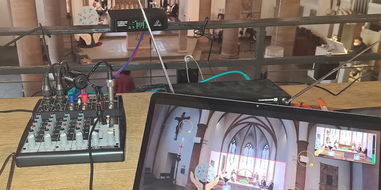 Jeden Sonntag klicken Menschen aus Marmagen, der Region und sogar aus dem Ausland auf den YouTube-Kanal der Pfarre St. Laurentius, um die Messe zu Hause, im Krankenhaus oder unterwegs mitzufeiern. Der digitale Gottesdienst ist mehr als technische Spielerei, er schafft Verbundenheit.
