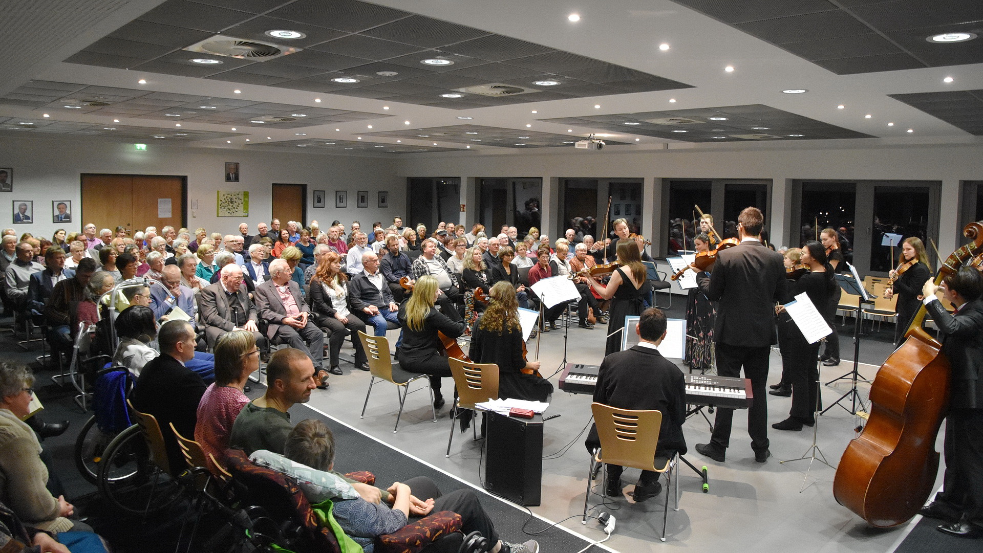 Ein Fixstern am kulturellen Himmel über dem Bleiberg ist das jährliche Dreikönigskonzert der „Mainzer Musici“ im Mechernicher Ratssaal, diesmal am Samstag, 18. Januar, ab 18 Uhr. Tickets gibt es als Weihnachtsgeschenke schon ab sofort zu kaufen. (c) Foto: Manfred Lang/pp/Archiv ProfiPress