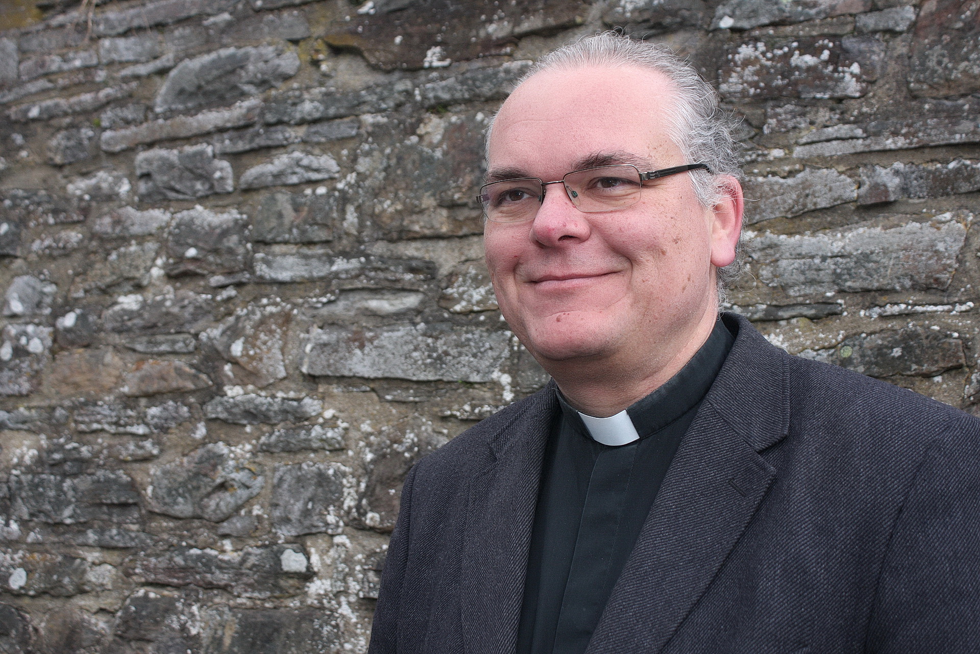 Pfarrer Erik Pühringer hat einen „Wahlaufruf“ für die Kirchenvorstandswahlen am 8. und 9. November sowie für die Wahlen zum Rat des Pastoralen Raumes gestartet, einer Art regionalem Pfarrgemeinderat, in dem die Interessen von über 50 „Orten von Kirche“ von Laien und Klerikern gemeinsam vertreten werden sollen. (c) Archivfoto: Manfred Lang/pp/Agentur ProfiPress