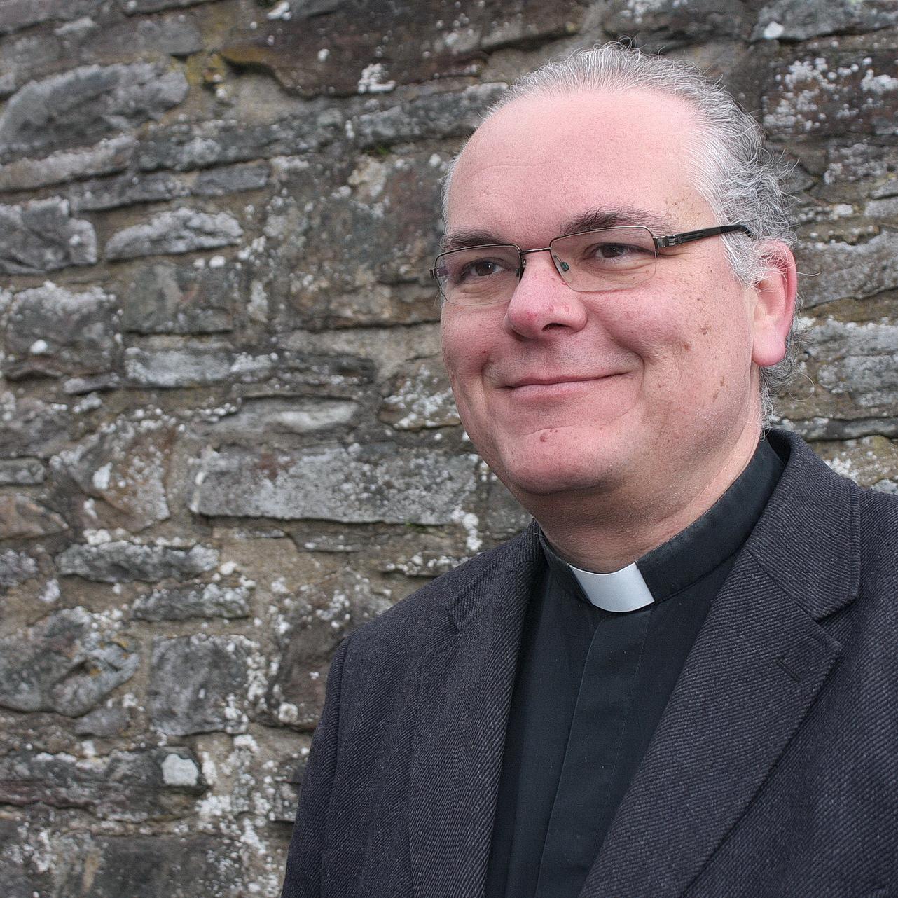 Pfarrer Erik Pühringer hat einen „Wahlaufruf“ für die Kirchenvorstandswahlen am 8. und 9. November sowie für die Wahlen zum Rat des Pastoralen Raumes gestartet, einer Art regionalem Pfarrgemeinderat, in dem die Interessen von über 50 „Orten von Kirche“ von Laien und Klerikern gemeinsam vertreten werden sollen.