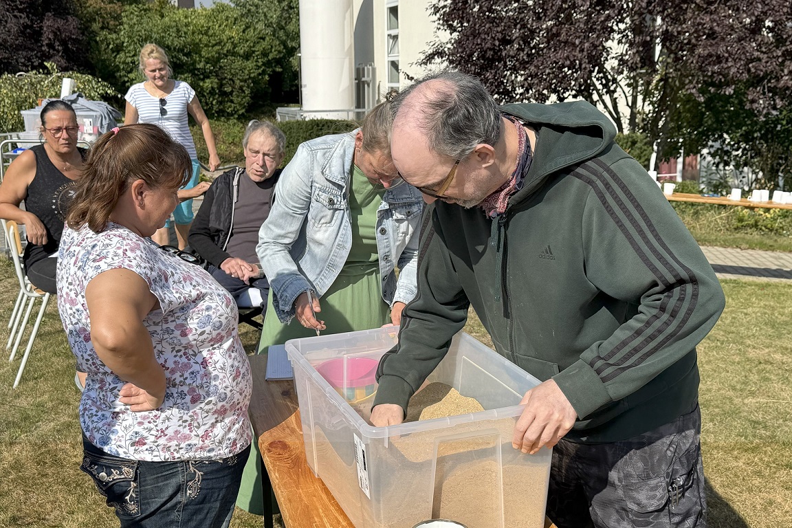 Der Sozialwerk Communio in Christo e.V. hat die erste „Wasserolympiade“ für Bewohnerinnen und Bewohner seiner Langzeitpflege in Mechernich organisiert. Die Disziplinen waren Schatzsuche…