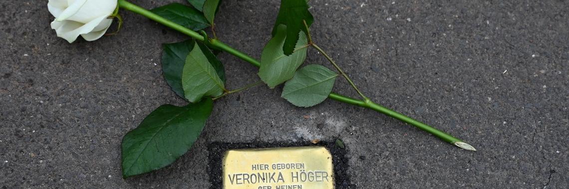 Stolperstein Veronika Höger (c) Foto: Manfred Lang/pp/Agentur ProfiPress