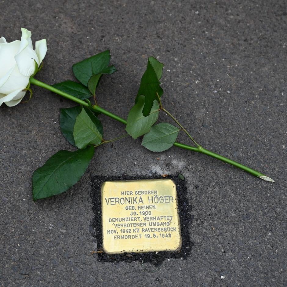 Stolperstein Veronika Höger (c) Foto: Manfred Lang/pp/Agentur ProfiPress