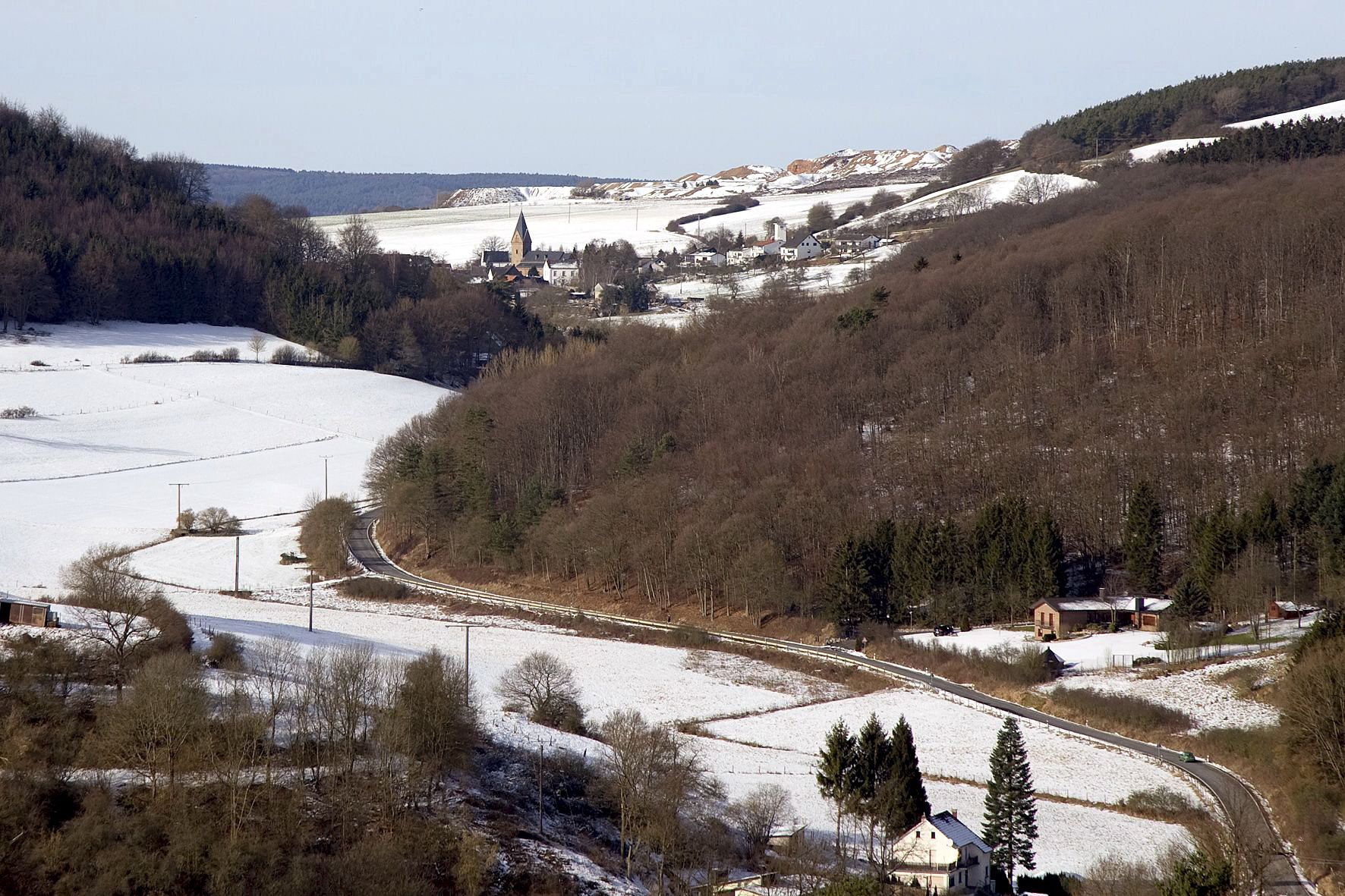 Winterlicher Bleiberg mit Kallmuth.